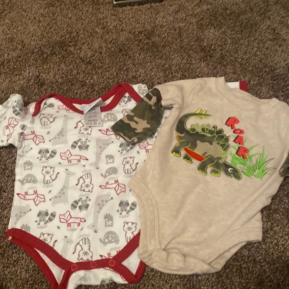 Baby bodysuit